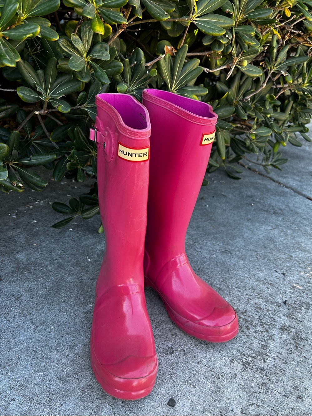 Hunter Tall Women's Vibrant Pink Waterproof Rain Boots